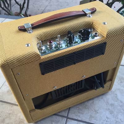 Fender Vibro Champ Eric Clapton Lacquered Tweed image 6