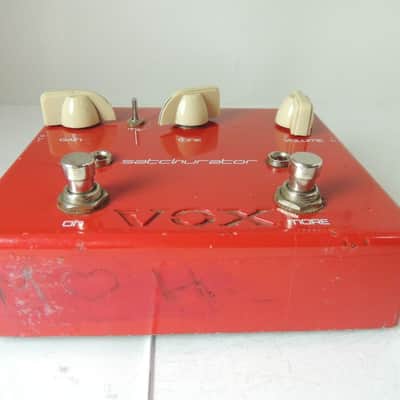 Vox Satchurator Joe Satriani Signature Distortion Effects Pedal Free USA Ship image 2