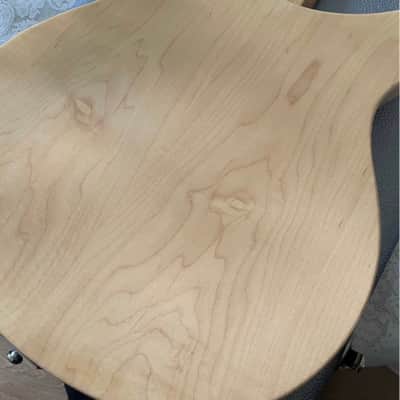 Rickenbacker 330 2012 - Present - Mapleglo image 6