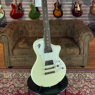 Duesenberg Julietta Vintage White 3,393 kg + incl. Gigbag + NEW image 3