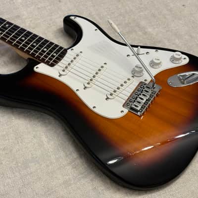 2007 Squier Stratocaster Bullet Strat Brown Sunburst Tremolo Rosewood Fretboard image 7