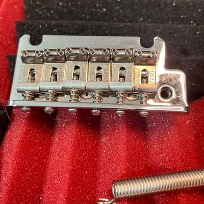 Fender Player Strat Bridge - Chrome image 1