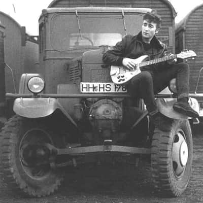 1958 Rickenbacker 325, Capri Solid Top - Very Rare image 24