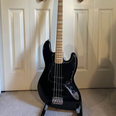 Squier Vintage Modified '77 Jazz Bass 2011 - 2018 Black image 1