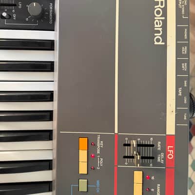 Roland Juno-106 Serviced image 9