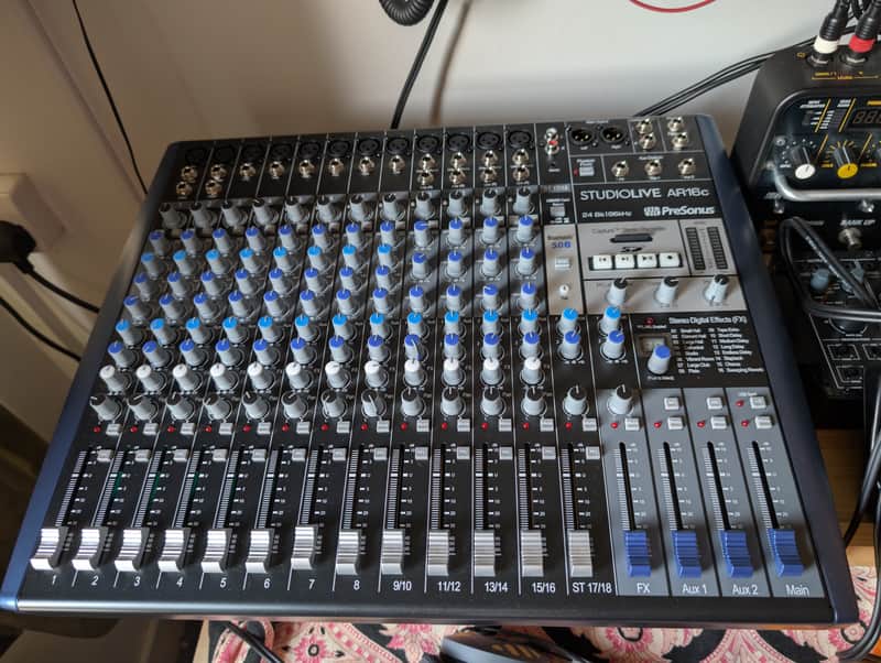 PreSonus StudioLive AR16c 18-Input Mixer / Digital Recorder / Audio Interface 2020 - Present - Gray / Blue image 1