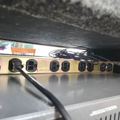 Ampeg B5R 500-Watt Rackmount Bass Amp Head 2000 - 2006+ - Black image 17