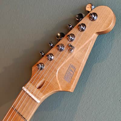 Henry's Destiny II Classic ST-2CM Infinity - Satin Sunburst image 13