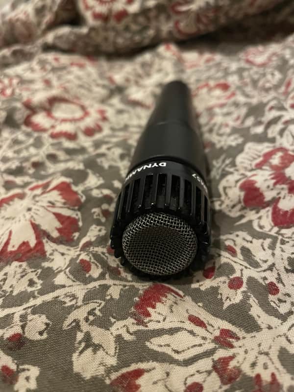 Shure SM57 Cardioid Dynamic Microphone 1984 - Present - Black image 1