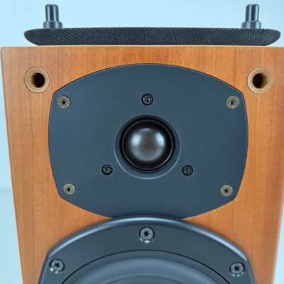 Tannoy Revolution R1 Bookshelf Speakers Set With Manual - Matched Pair - B-Wired image 4
