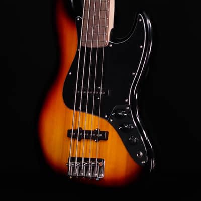 Squier Affinity Series Jazz Bass V, Laurel FB, 3-Color Sunburst image 2