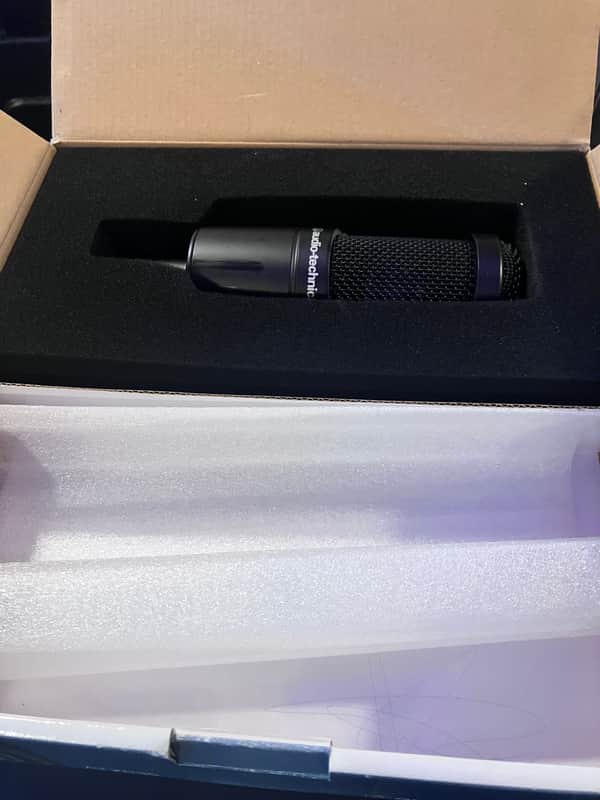Audio-Technica AT2035 Large Diaphragm Cardioid Condenser Microphone 2010s - Black image 1