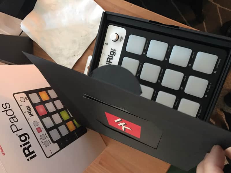 IK Multimedia iRig Pads MIDI Groove Controller image 2