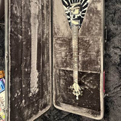 Epiphone Robb Flynn Signature "Love / Death" Baritone Flying V 2011 - Ebony with Love / Death Graphic image 17