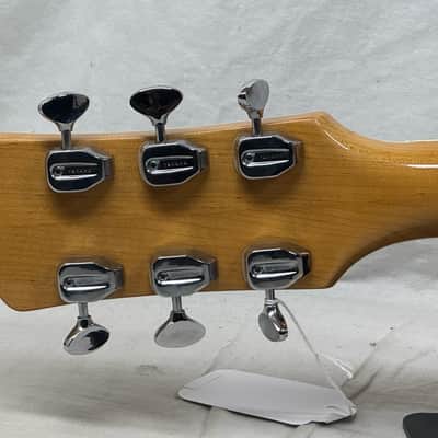 Yamaha AE-11 ae11 Archtop Electric Hollowbody Guitar with Case - Natural image 10