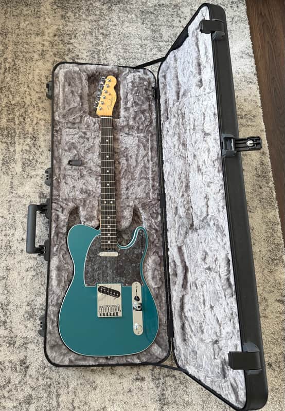 Fender American Elite Telecaster with Ebony Fretboard - Ocean Turquoise w/Case and Candy