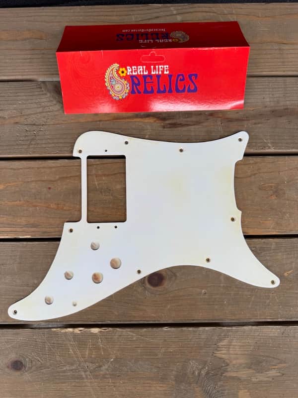 Real Life Relics Lead 1 Pickguard Aged White 1 Ply 11 Hole. (PGAI2) image 1