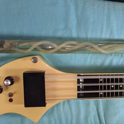 GUILD ASHBORY BASS, 1986 (very early first year production) - VINTAGE WHITE SPARKLE with Pickup Cover, original gig bag/case, 2 owners, virtually Mint condition image 2