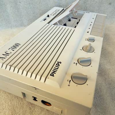 Philips audio active comparative language system - AAC7000  Cassette Tape Player image 3