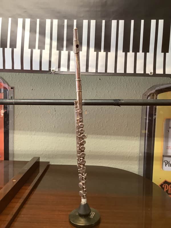 Blessing B101 Student Flute Silver Plated Beginner Flute + Case image 1