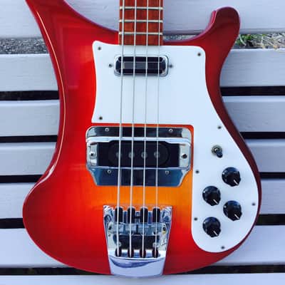 Rickenbacker V63 1993 Fireglow image 15