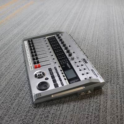 Zoom R24 Multi-Track Recorder, Interface, Controller, and Sampler image 4