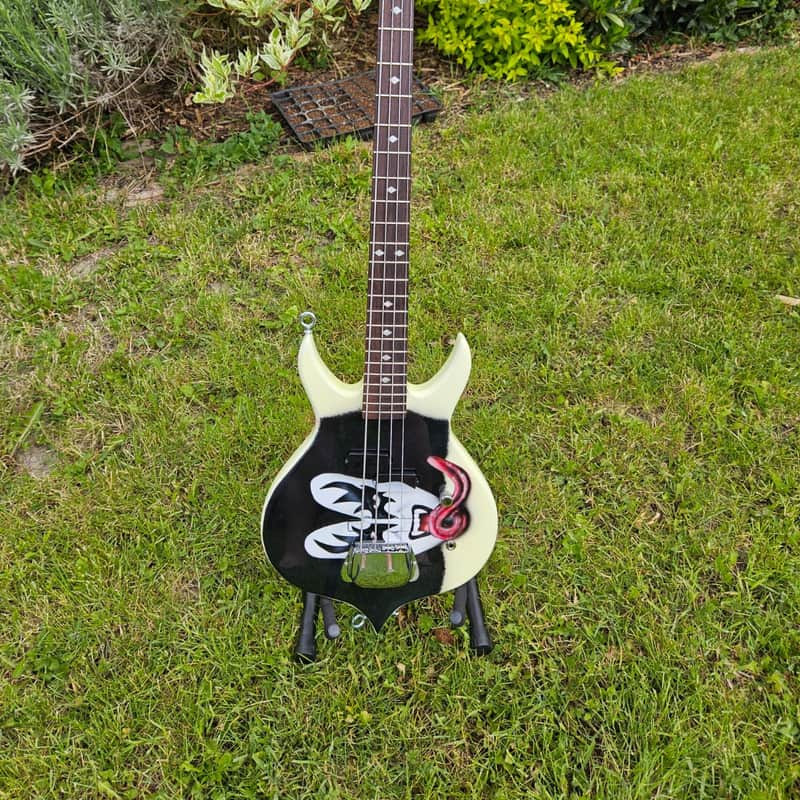 2012 Cort GS Punisher Bass Black
