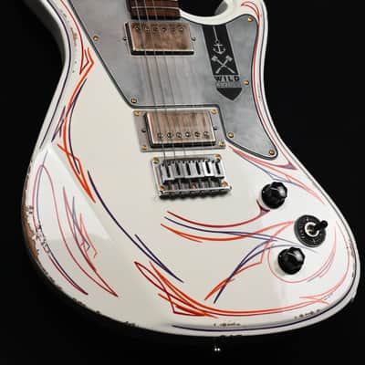 Wild Customs Wildmaster from 2022 in White Ja'o Pinstripe with Case image 3