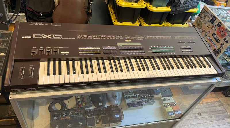 Yamaha DX5 Programmable Algorithm Synthesizer 1985 - 1987 - Black image 1