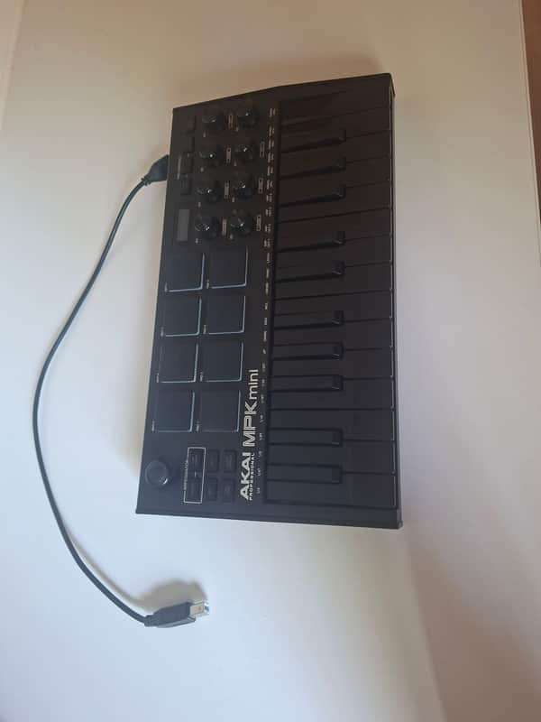 Akai Mpk mini 2025 - matte black, new without box image 1