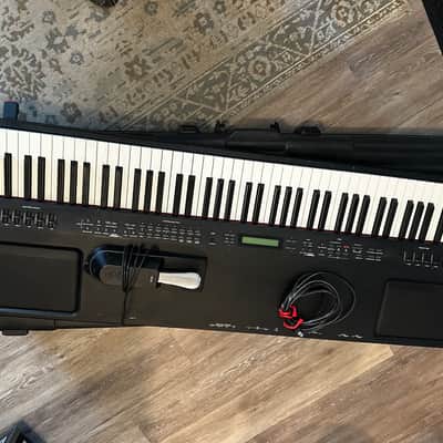 Yamaha CP300 Stage Piano 2010 - Present - Black image 4