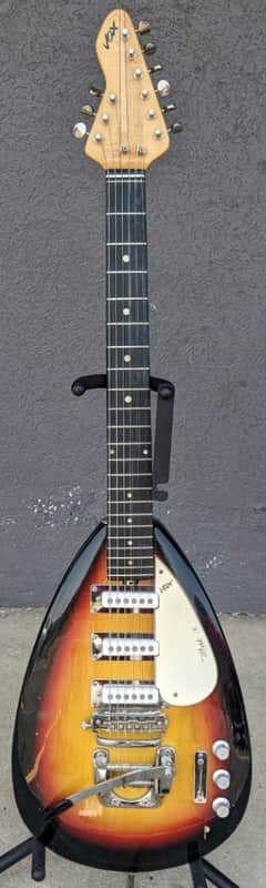 1960's Vintage Vox Mark IX 9 string electric guitar 3 Tone