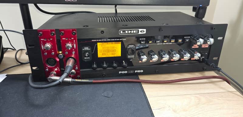 Line 6 POD x3 Pro Rackmount Multi-Effect and Amp Modeler 2008 - 2015 - Black / Red image 1