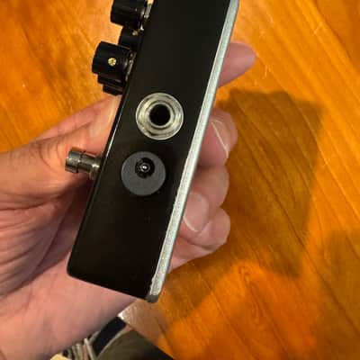 Bearfoot FX Model HS - Rare 5-knob version - HIWATT image 4
