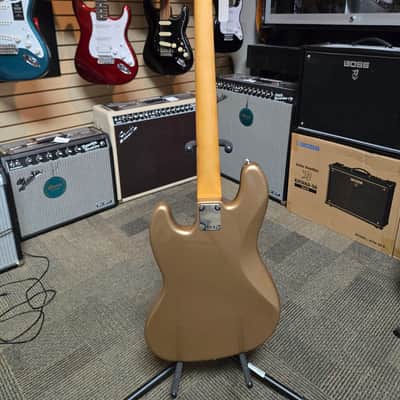 Fender Vintera '60s Jazz Bass with Pau Ferro Fretboard 2020 - Firemist Gold image 5