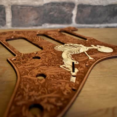 Hand-Painted Cherrywood Pickguard for Fender Stratocaster HSS/SSS – Laser-Engraved Unique 'Stumble' Design image 3