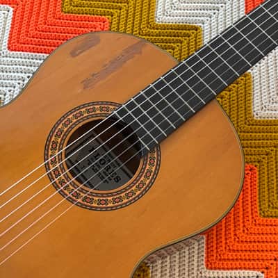 Ruben Flores Classical Guitar - 1970’s Made in Japan 🇯🇵! - Killer classical! - image 2