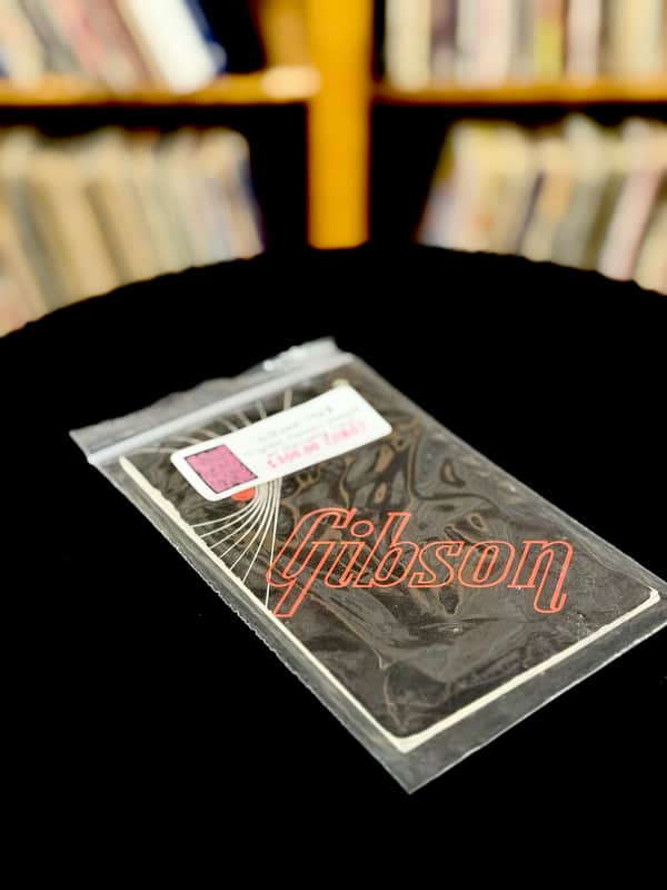 Mint Rare Gibson Owners Manual  1968 - W/ Warranty Card image 1