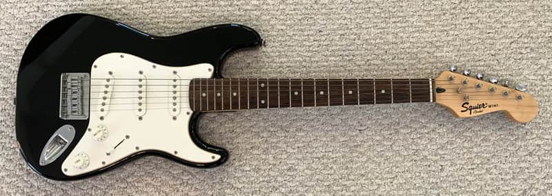 Squier Mini Stratocaster small scale - Black image 1