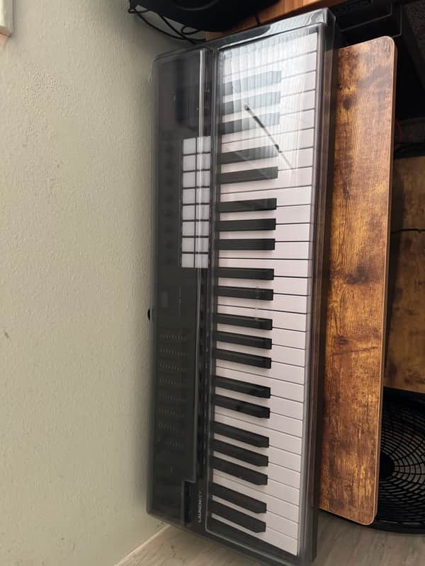 Novation Launchkey 49 MKIV MIDI Keyboard Controller 2024 - Present - Black image 1