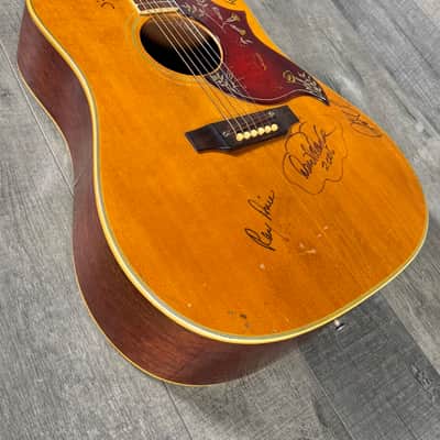 Gibson Hummingbird 1968 - Natural - Signed by David Allan Coe, BB King,  Ray Price, Roy Clark, and Jim Stafford!! image 11