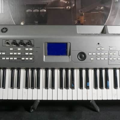 Yamaha MM6 61-Key Synthesizer Workstation – For Parts or Repair – Does Not Power On