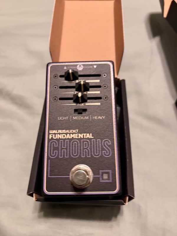Walrus Audio Fundamental Chorus