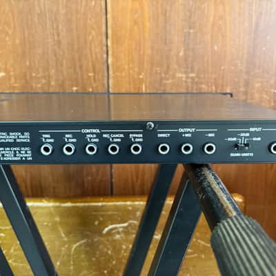 Korg SDD-1000 VINTAGE DIGITAL DELAY RACK UNIT image 7
