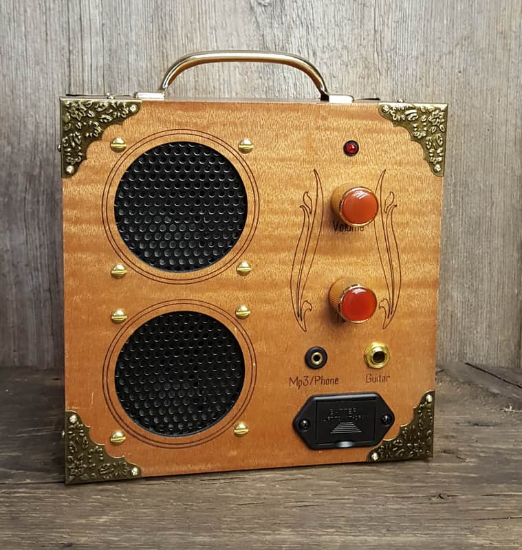 The "Delta Driver" Dual-Speaker, Dual-Input Cigar Box Amplifier - for MP3/Smartphones and/or Guitar! image 1