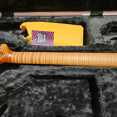 Ernie Ball Music Man Axis Super Sport 2026 - Roasted Amber Quilt image 10