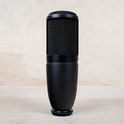 AKG P120 General-Purpose Medium Diaphragm Cardioid Condenser Microphone Black image 5