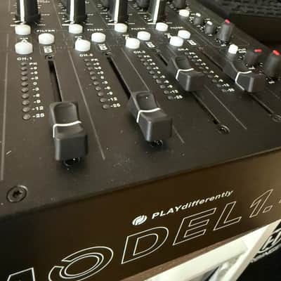 Allen & Heath Play Differently Model 1.4 6-Channel Analog Mixer 2021 - Present - Black image 3