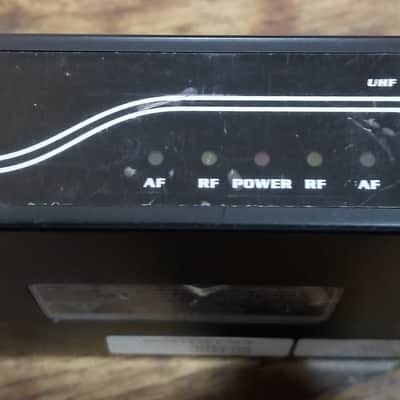 CAD GXLU Wireless Microphone System image 3