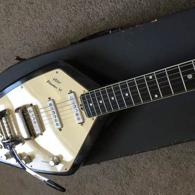 Vintage 1966 Vox Phantom VI Electric Guitar image 4